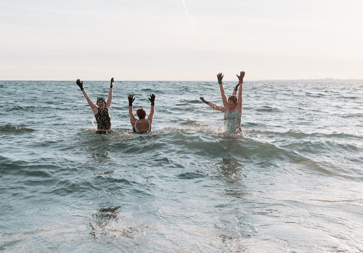 Cold water swimming and January mental health highlight. Inlight Beauty blog