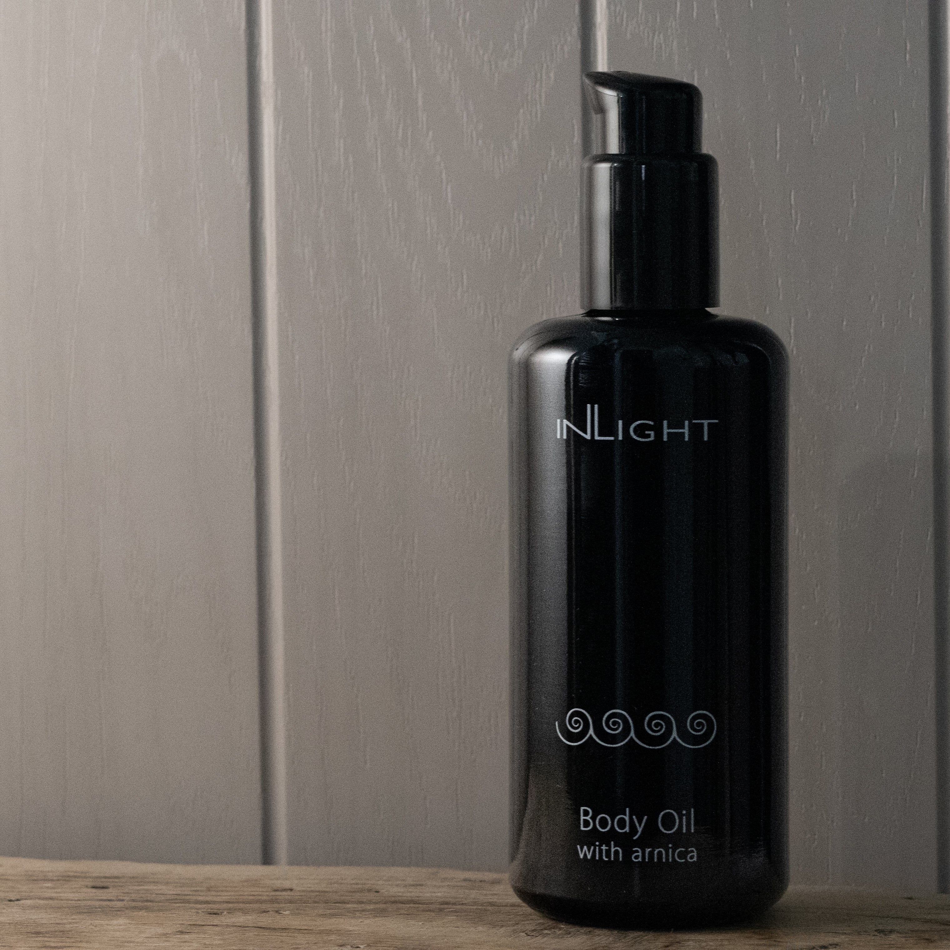 Body Oil with Arnica 200ml by Inlight Beauty 2BOA200 certified organic skincare made in the UK.